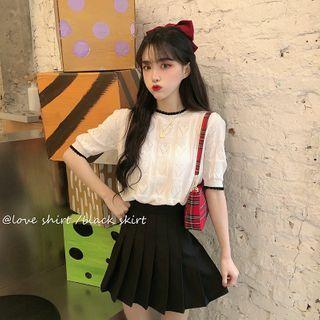 Elbow-sleeve Heart Knit Top / Pleated Mini A-line Skirt