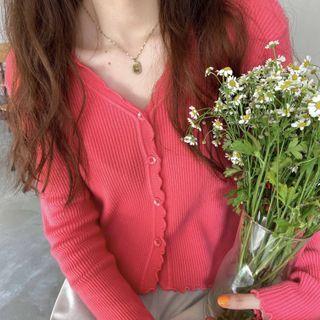 Long-sleeve V-neck Button-up Slim-fit Top