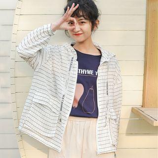 Grid Print Lettering Windbreaker White - One Size
