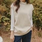 Sleeveless Fleece-lined Pullover