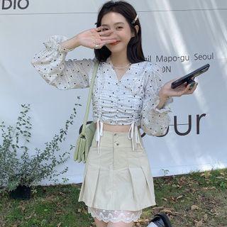Long-sleeve Heart Print Plaid Drawstring Cropped Blouse / Lace Trim Pleated A-line Skirt