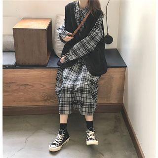 Plain Loose-fit Vest / Plaid Long-sleeve Loose-fit Dress