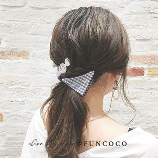 Gingham Triangle Hair Clamp