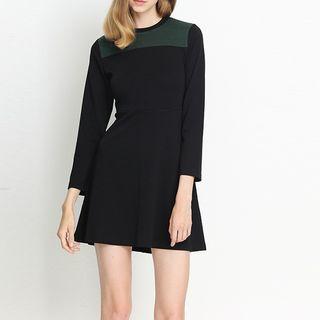 Color Block Long-sleeve A-line Dress