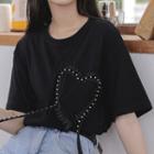 Short-sleeve Faux Pearl Heart T-shirt Black - One Size