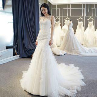 Sleeveless Mermaid Wedding Gown With Train