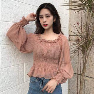 Lantern-sleeve Ruffled Blouse