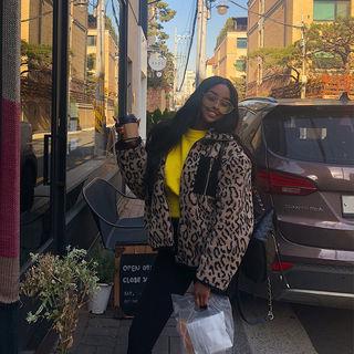 Zip-up Leopard Faux-fur Jacket