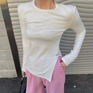 Long-sleeve Lettering Applique Asymmetrical Slit T-shirt