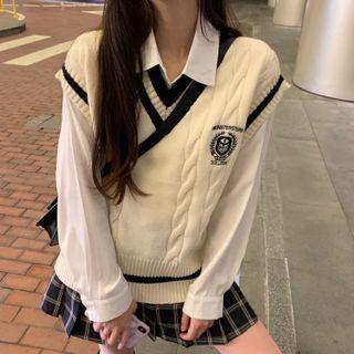 Badge Embroidered Knit Sweater Vest