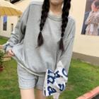 Set : Long-sleeve Oversize Sweatshirt + Plain Wide-leg Shorts / White T-shirt