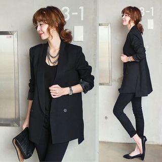 Double-button Dip-back Slit-side Blazer