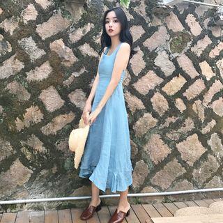Cross Back Sleeveless Midi Dress