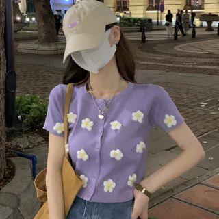 Short-sleeve Floral Applique Button-up Crop Top