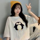 Elbow-sleeve Penguin Applique T-shirt