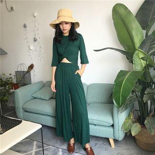 Set: Elbow-sleeve Twisted Front T-shirt + Slit Wide-leg Pants