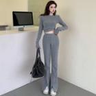 Long-sleeve Cropped T-shirt / Slit Sweatpants