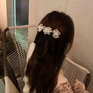 Faux Pearl Hair Clip White & Black - One Size