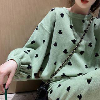 Set: Heart Patterned Sweater + Skirt