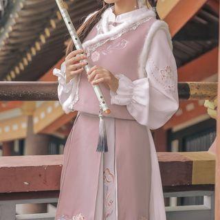 Embroidered Blouse / Lace Trim Vest / A-line Skirt