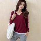 V-neck Band-hem T-shirt