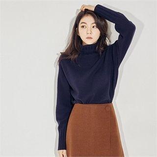 Mock-turtleneck Wool Knit Top