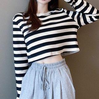 Set: Long Sleeve Cropped Striped Top + Sweatpants
