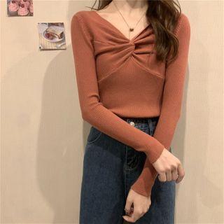 Long-sleeve V-neck Twist-front Knit Top