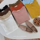 Slim-fit Cropped T-shirt In 10 Colors