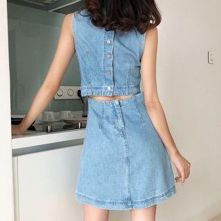 Cut Out Back Sleeveless Denim Dress