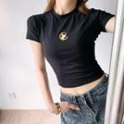 Crewneck Embroider Cropped Top