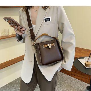 Thick Shoulder Strap Bucket Bag