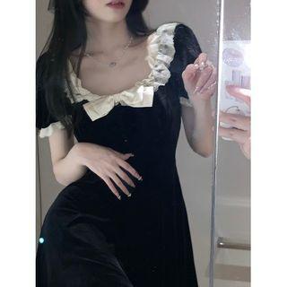 Puff-sleeve Square-neck Lace Trim Bow Accent Dress