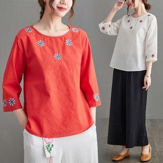 3/4-sleeve Embroidered T-shirt / Wide Leg Pants