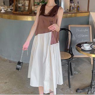 Sleeveless Contrast V-neck Loose Fit Dress
