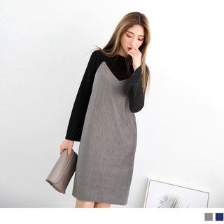 Spaghetti-strap V-neck Striped Dress