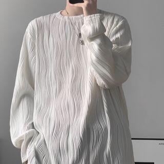 Long-sleeve Waved Pattern T-shirt