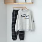 Lettering Pullover / Plaid Jogger Pants