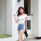 Short-sleeve Cropped Slim-fit T-shirt