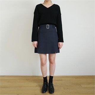 Zip-back A-line Skirt With Belt
