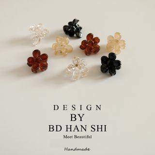 Set Of 8: Flower Mini Hair Claw
