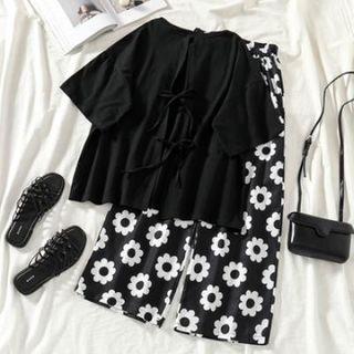 Short-sleeve Back-tie T-shirt / Floral Print Wide-leg Pants