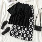 Short-sleeve Back-tie T-shirt / Floral Print Wide-leg Pants