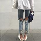 Distressed Washed Loose-fit Cropped Jeans