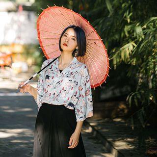 Cat Printed Elbow-sleeve Top