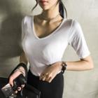 Deep V-neck Rib T-shirt