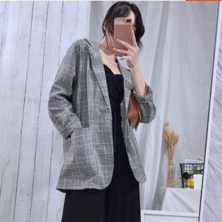 Dual-pocket Plaid Blazer