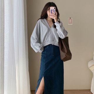 Set : Sweatshirt + Denim Skirt