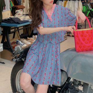 Mock Two-piece Short-sleeve Mini Floral A-line Dress