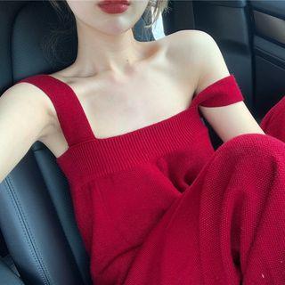 Plain Long-sleeve T-shirt / Plain Sleeveless Jumpsuit